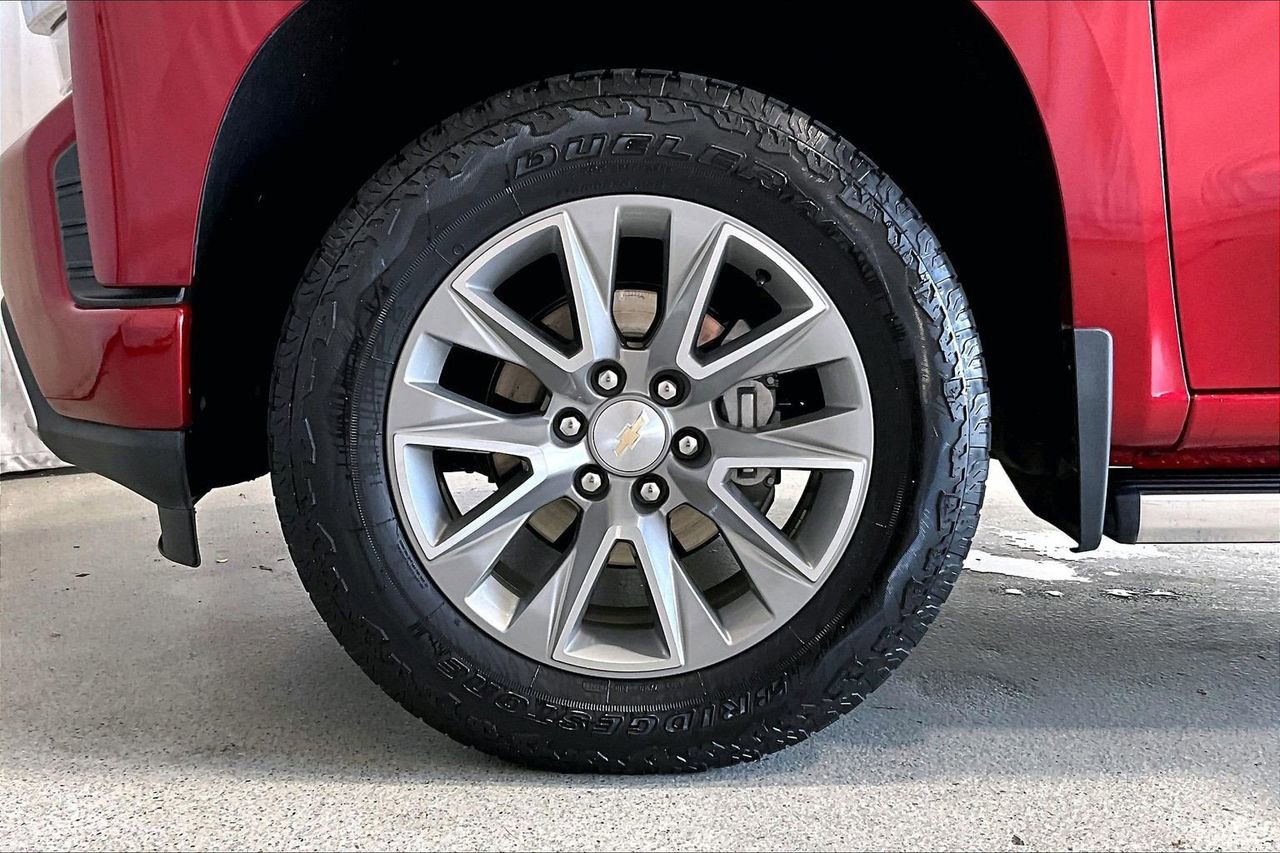 Used 2022 Chevrolet Silverado 1500 High Country w/ Safety Package II image 7