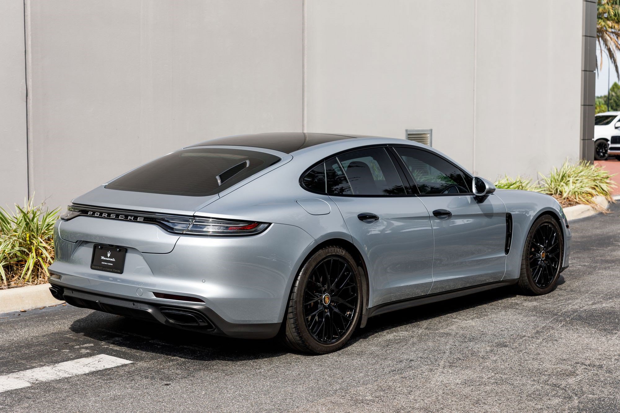 Used 2021 Porsche Panamera image 5