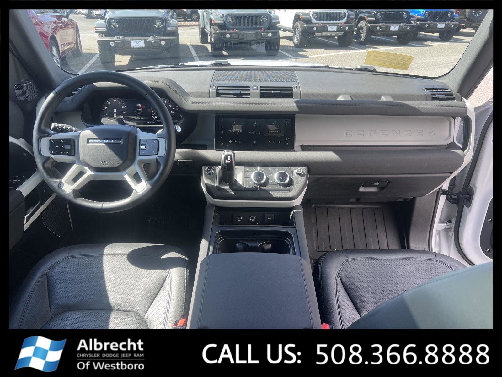 Used 2023 Land Rover Defender 90 SE image 18