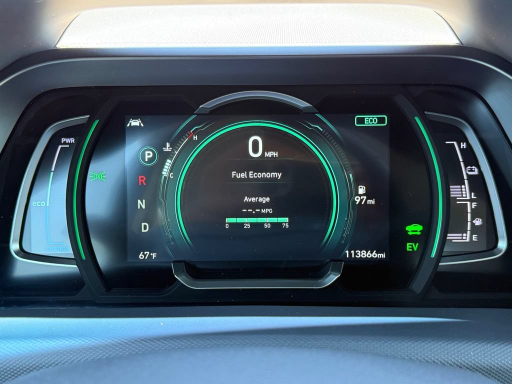 Used 2022 Hyundai Ioniq SE FWD image 13