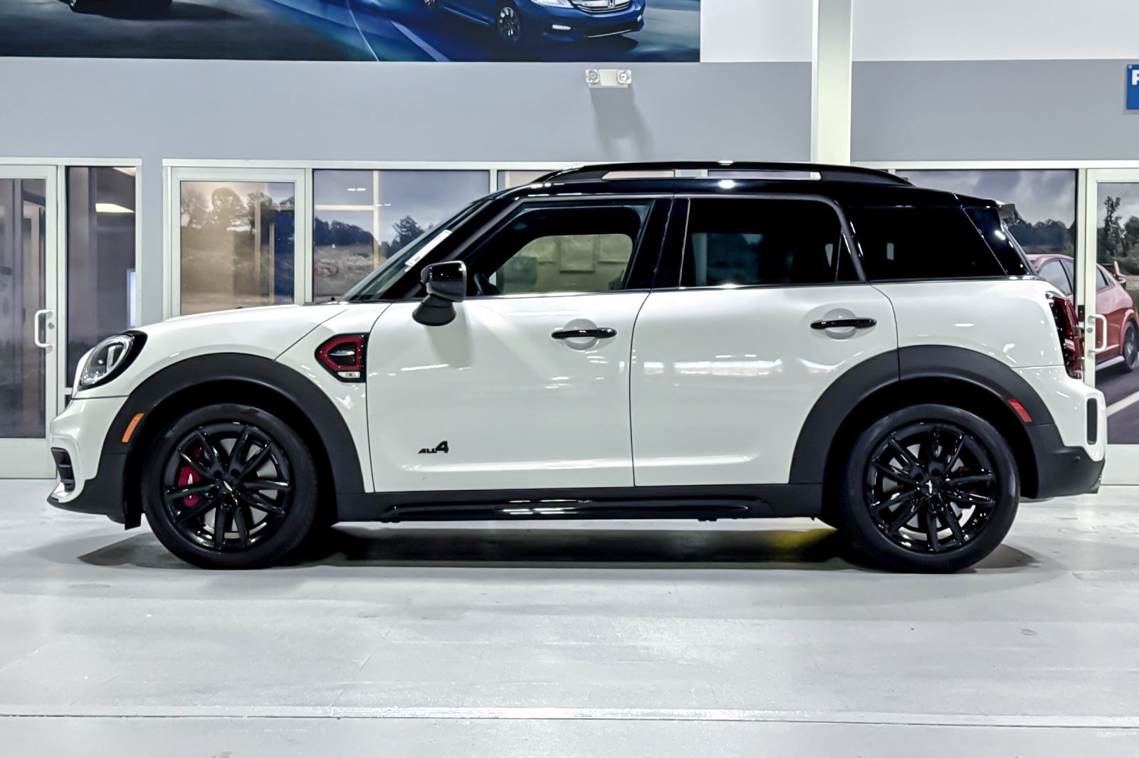 Used 2024 MINI Cooper Countryman John Cooper Works w/ Signature Upholstery Package AWD/4WD image 2