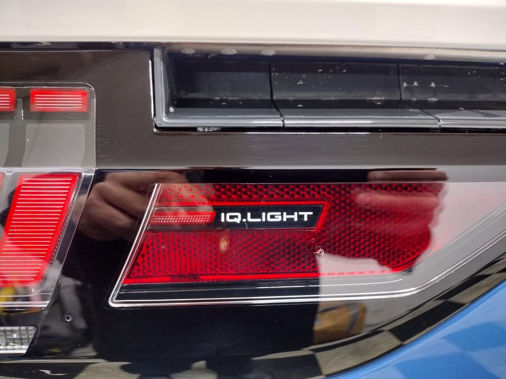 New 2025 Volkswagen ID. Buzz 1st Edition image 15