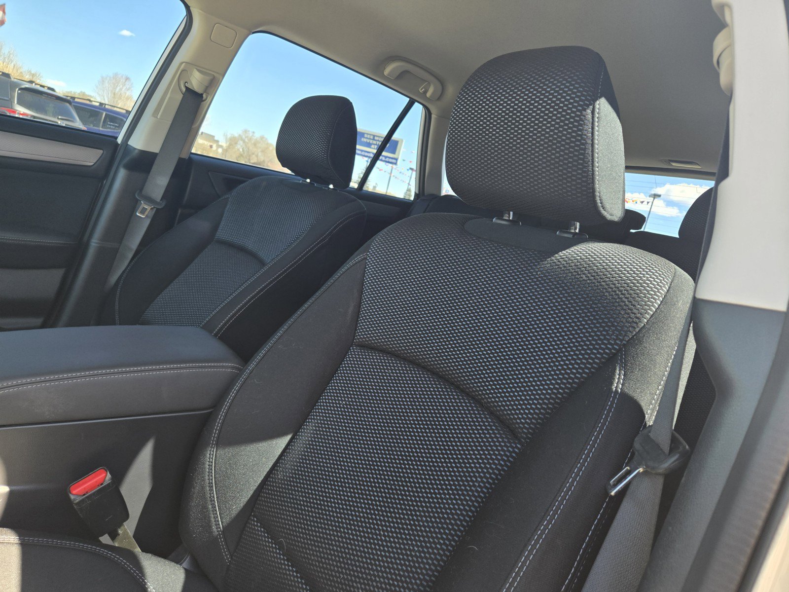 Used 2019 Subaru Outback 2.5i image 12