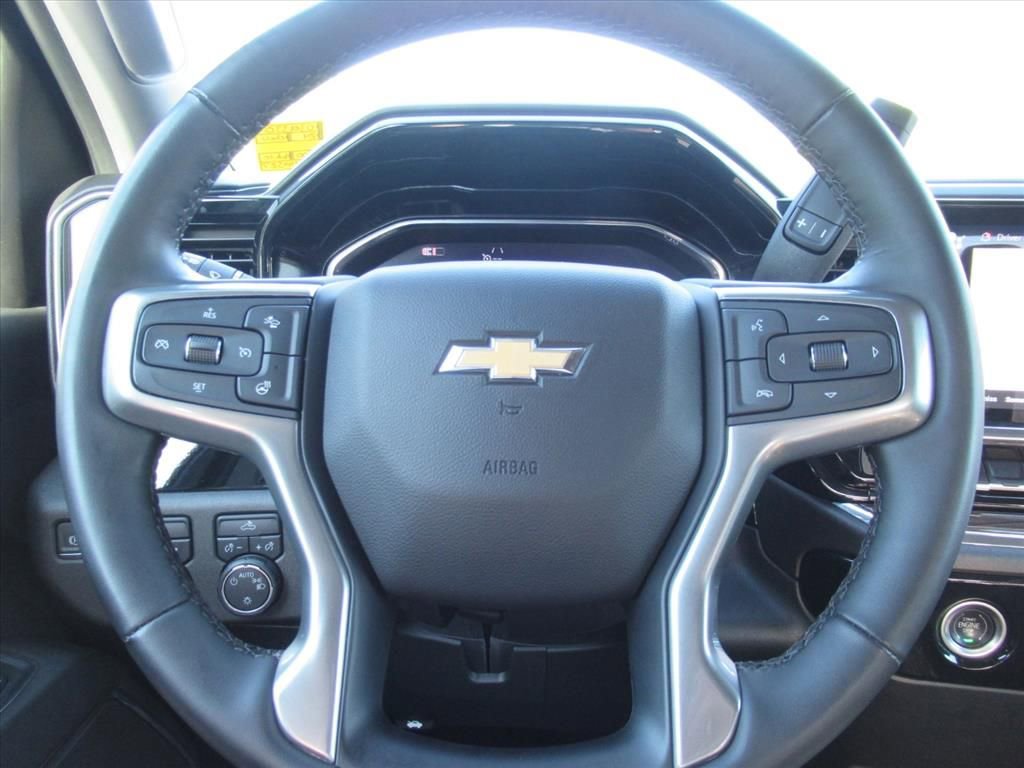 Used 2024 Chevrolet Silverado 1500 LT AWD/4WD image 20