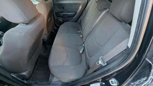 Used 2013 Kia Soul image 18