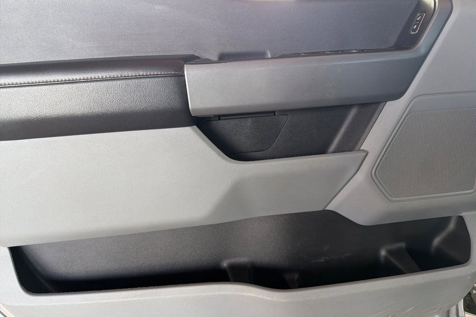 Used 2024 Ford F350 XLT image 11