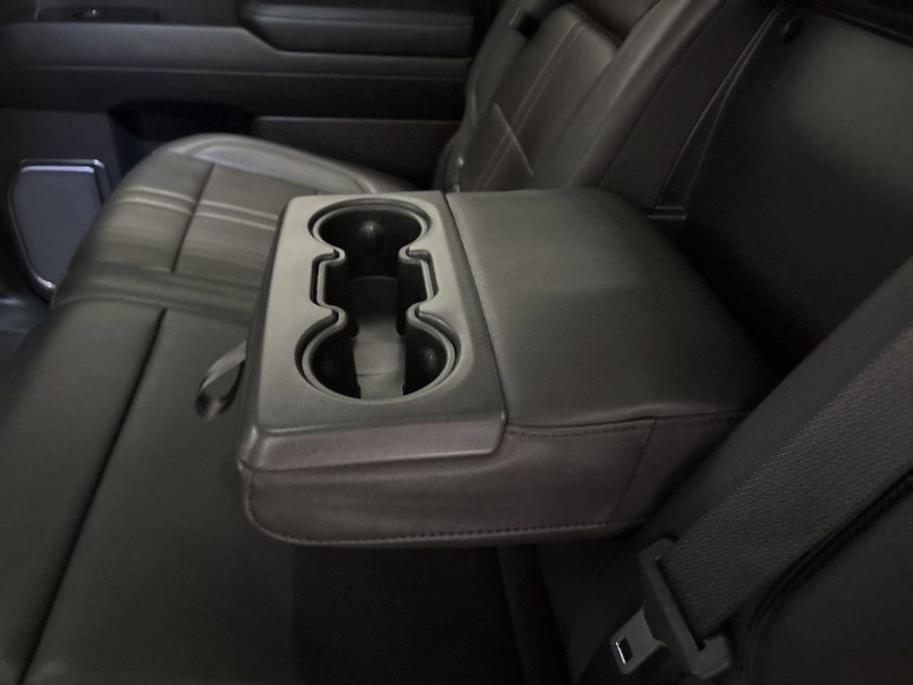 Used 2024 Chevrolet Silverado 1500 High Country w/ Technology Package AWD/4WD image 36