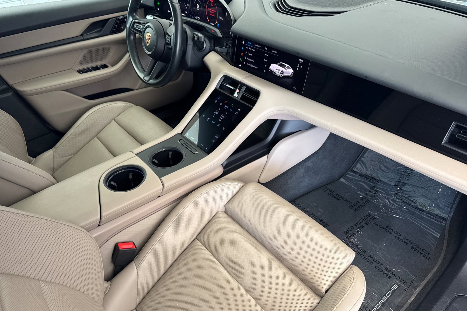 Used 2021 Porsche Taycan RWD image 14