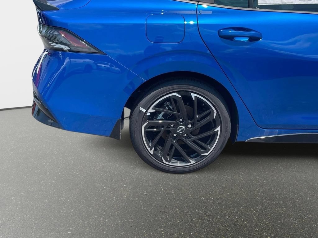 New 2026 Nissan Sentra SR w/ SR Premium Package FWD image 7