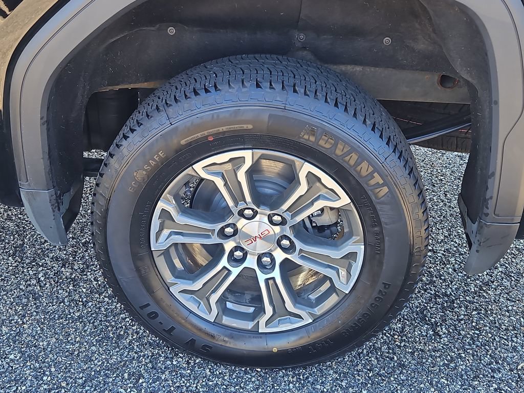 Certified 2025 GMC Sierra 1500 SLT AWD/4WD image 8