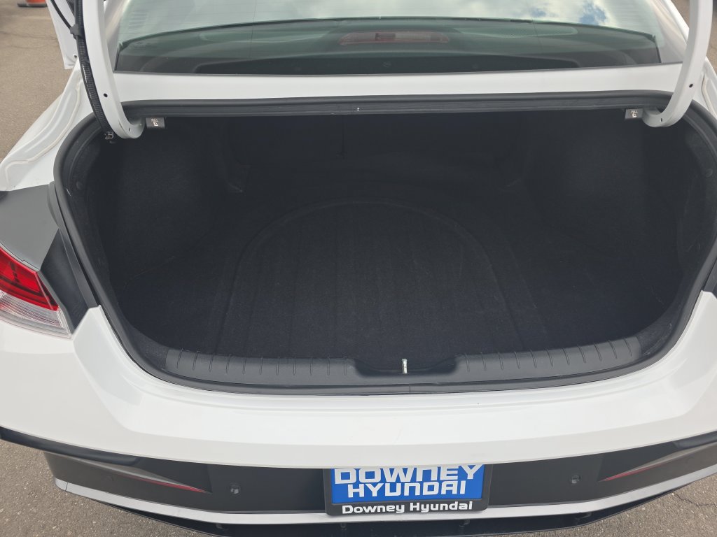 Used 2024 Hyundai Elantra Limited FWD image 22