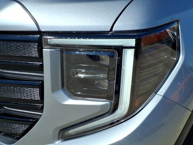 Used 2025 GMC Sierra 1500 Elevation image 9