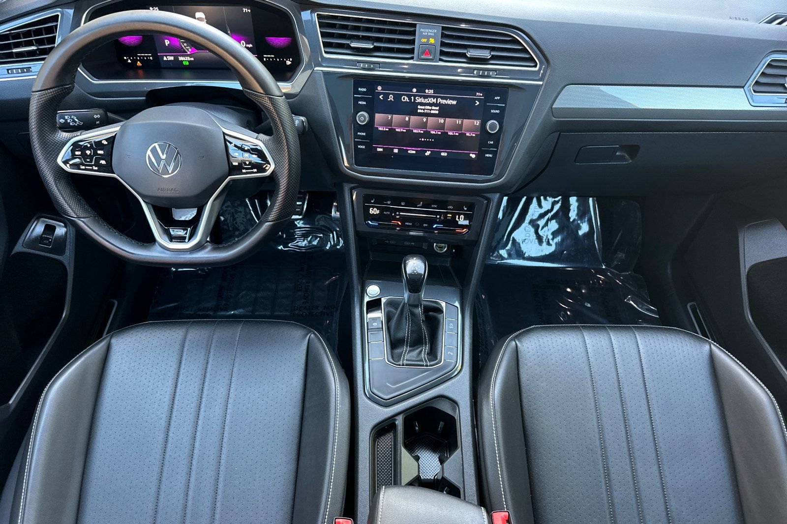 Used 2022 Volkswagen Tiguan SE R-Line FWD image 12