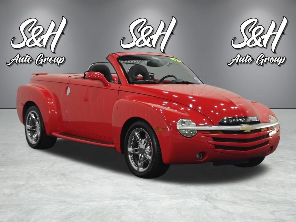 Used 2005 Chevrolet SSR w/ Preferred Equipment Group RWD image 2