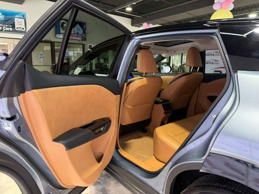 Used 2023 Lexus RZ 450e Premium w/ Technology Package image 38