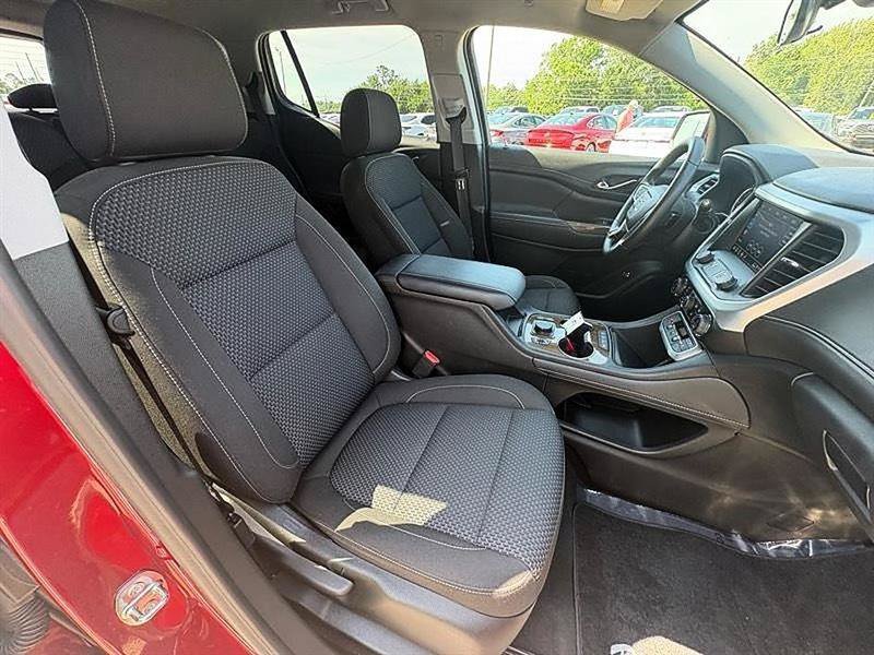 Used 2023 GMC Acadia SLE w/ Driver Convenience Package FWD image 33