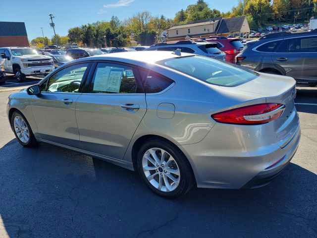 Used 2020 Ford Fusion SE image 5