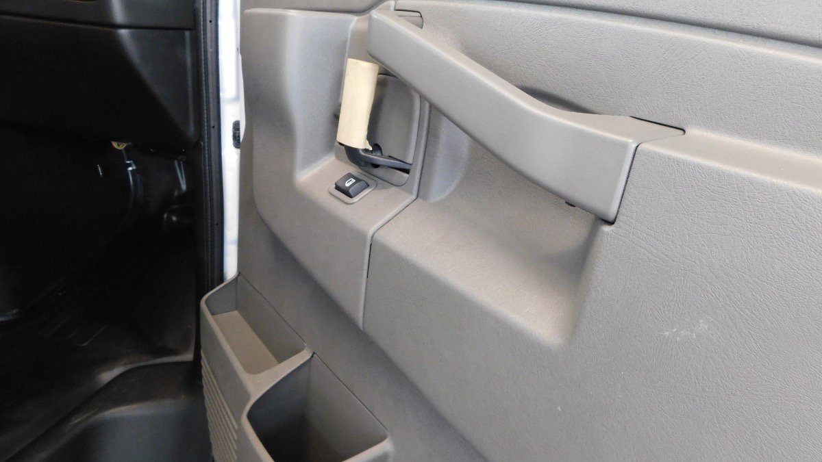 Used 2025 Chevrolet Express 2500 w/ Driver Convenience Package image 27