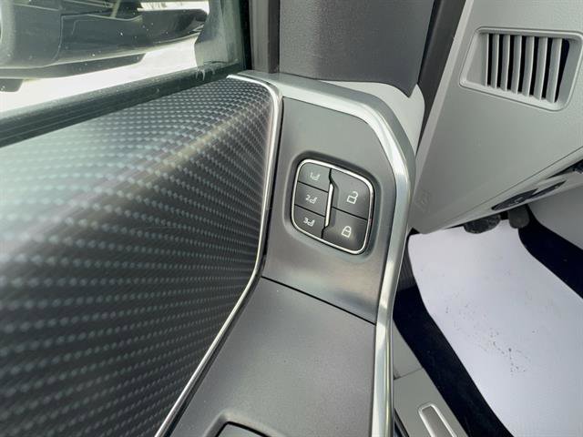 Used 2022 Ford F150 Limited image 14