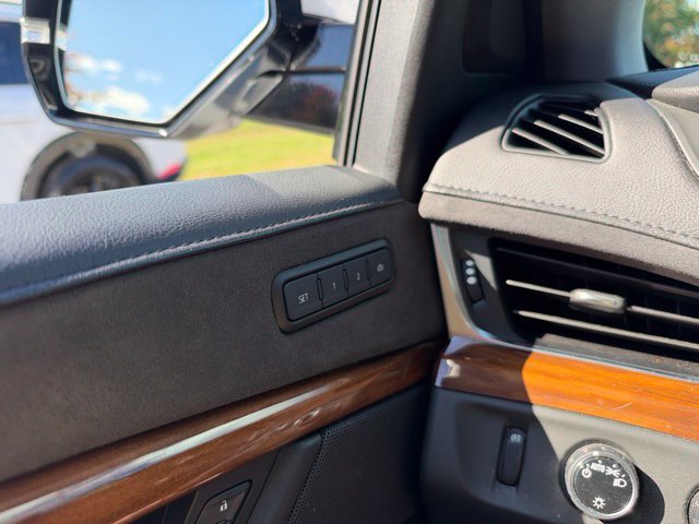 Used 2020 Cadillac Escalade Luxury AWD/4WD image 44