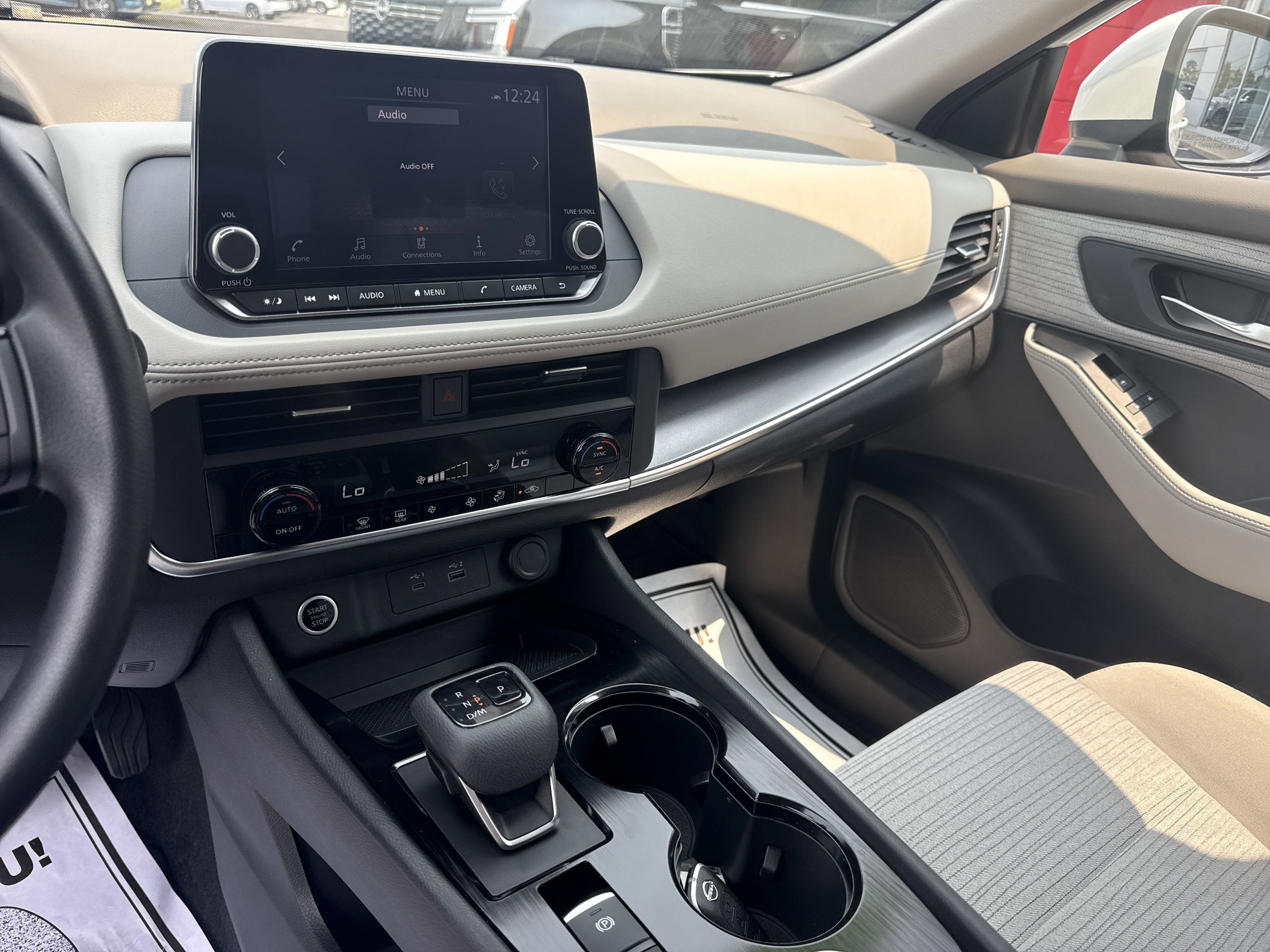 Used 2023 Nissan Rogue SV image 7