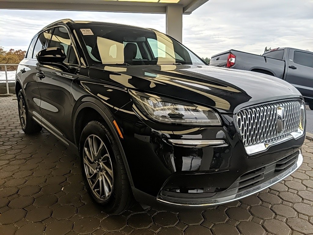 Certified 2022 Lincoln Corsair AWD w/ Equipment Group 101A image 3