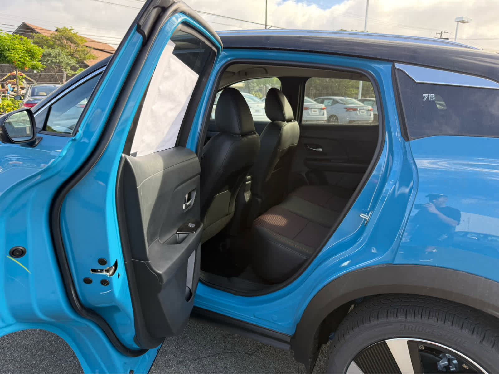 New 2026 Nissan Kicks SR FWD image 9