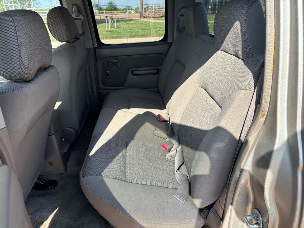 Used 2003 Nissan Frontier XE w/ XE Pwr Pkg RWD image 11