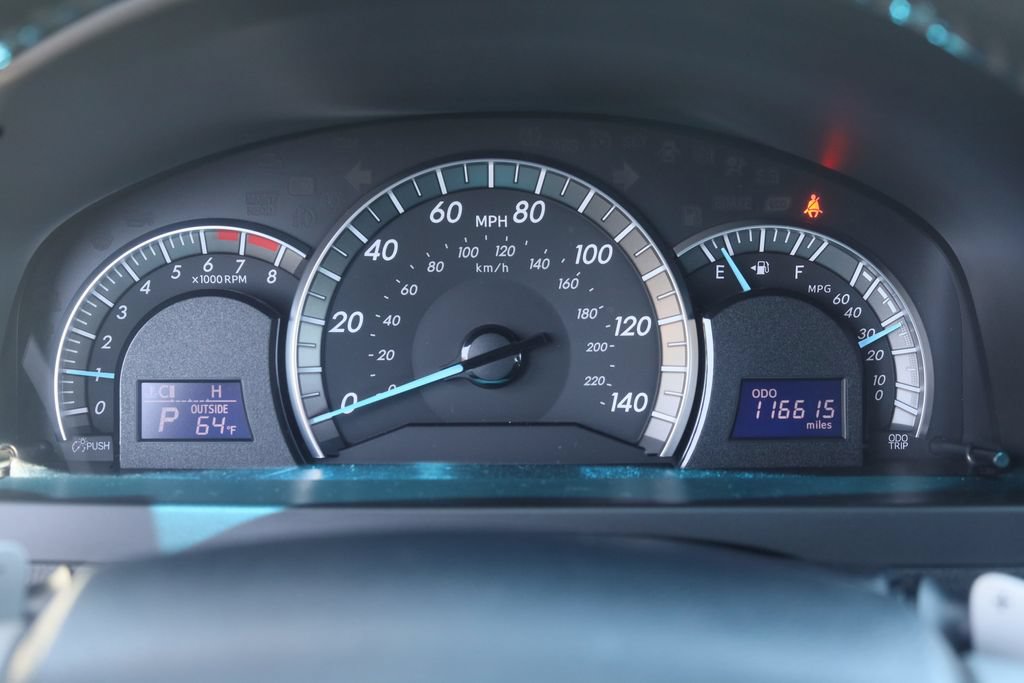 Used 2013 Toyota Camry SE FWD image 16