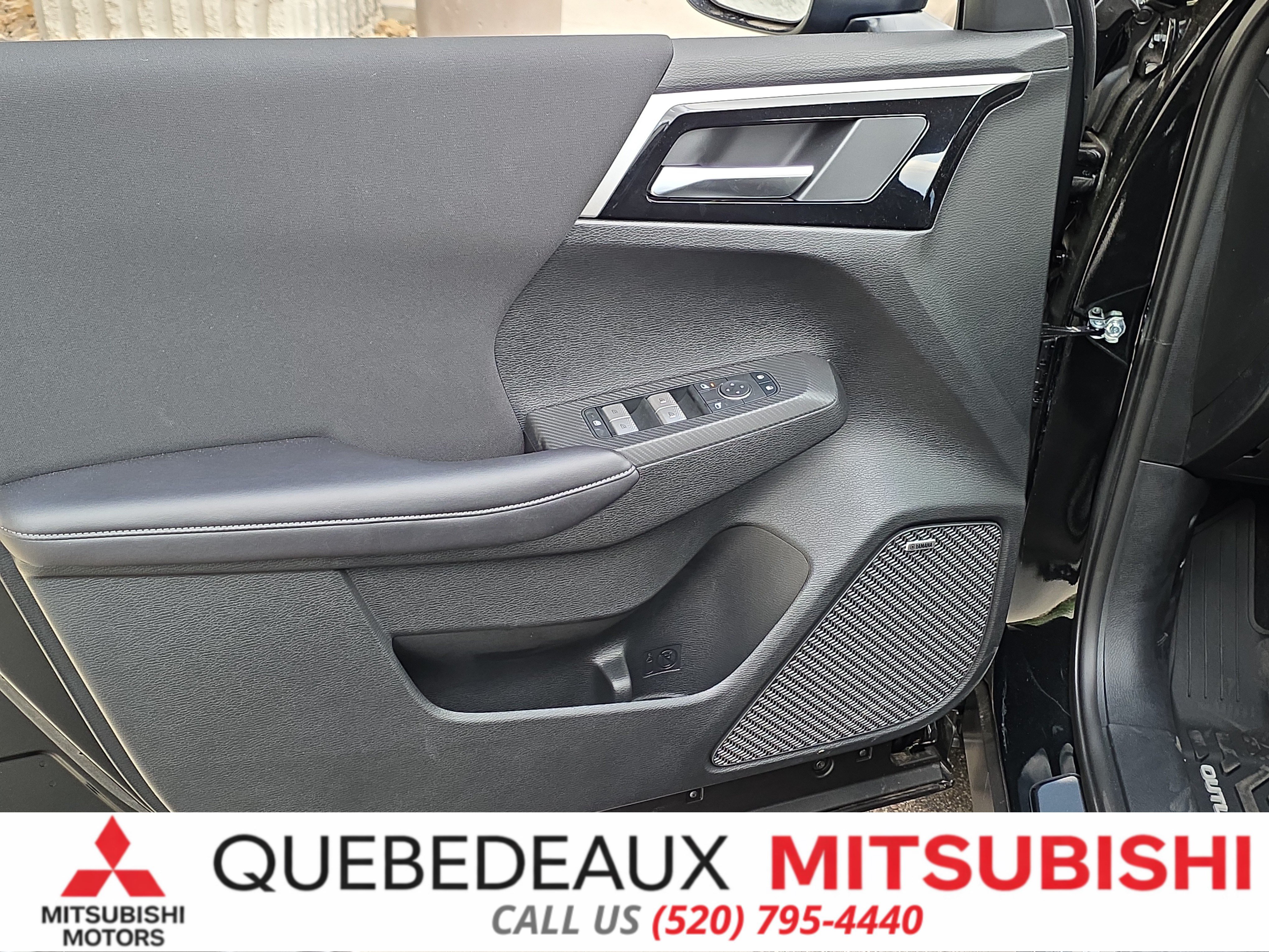 New 2026 Mitsubishi Outlander ES FWD image 10