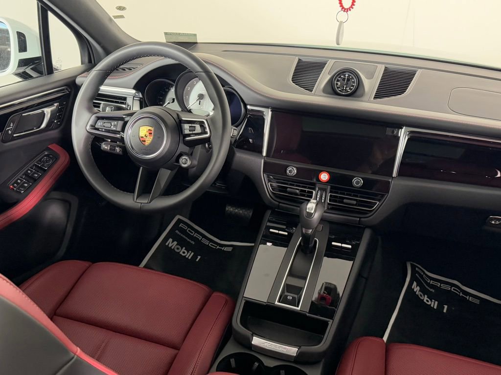 New 2026 Porsche Macan S image 21