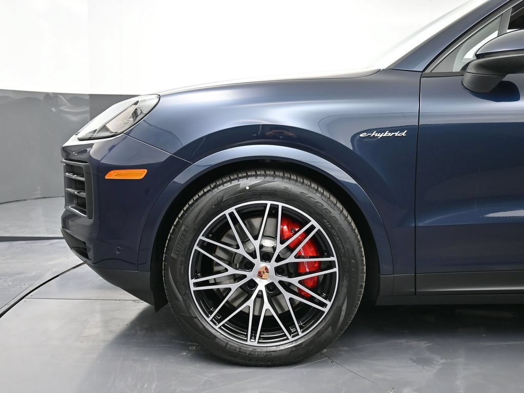 New 2026 Porsche Cayenne S AWD/4WD image 12