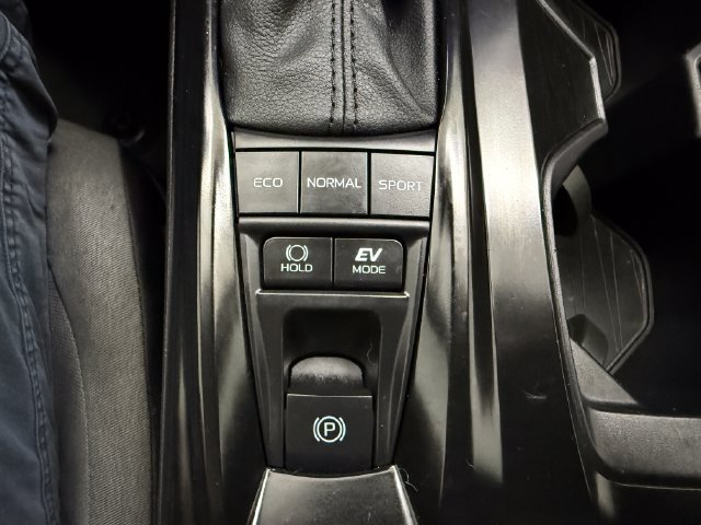 Used 2026 Toyota Camry LE w/ Convenience Package FWD image 21