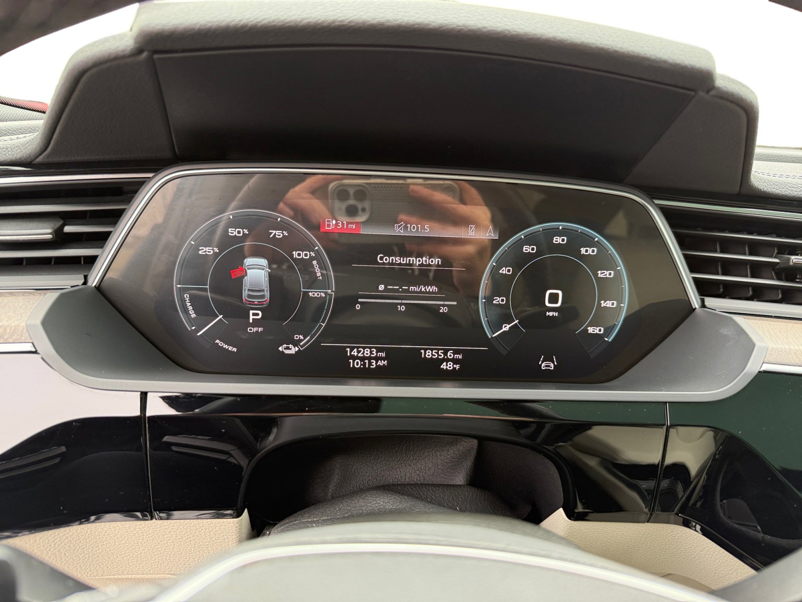 Used 2023 Audi e-tron Premium Plus w/ Premium Plus Package image 11