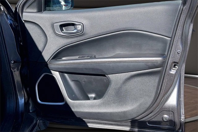 Used 2019 Jeep Compass Latitude image 22