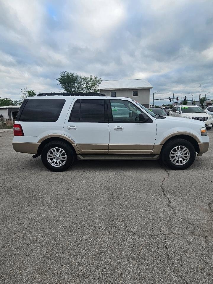 Used 2011 Ford Expedition XLT w/ 201A Rapid Spec Order Code RWD image 4