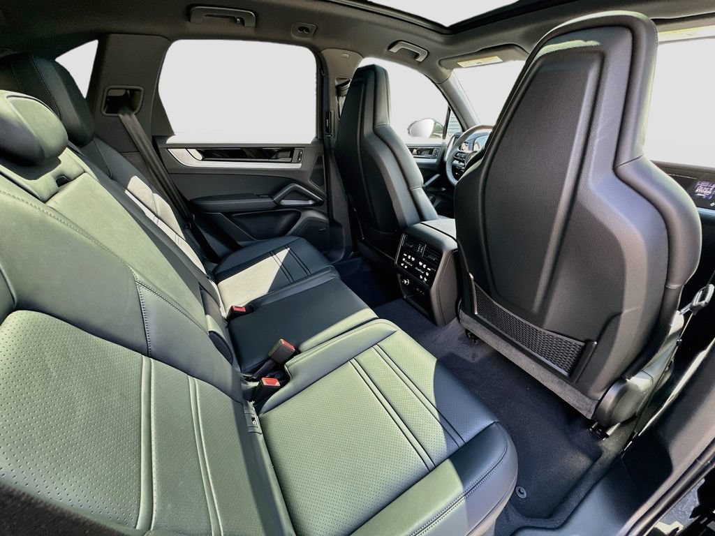 New 2026 Porsche Cayenne S AWD/4WD image 29