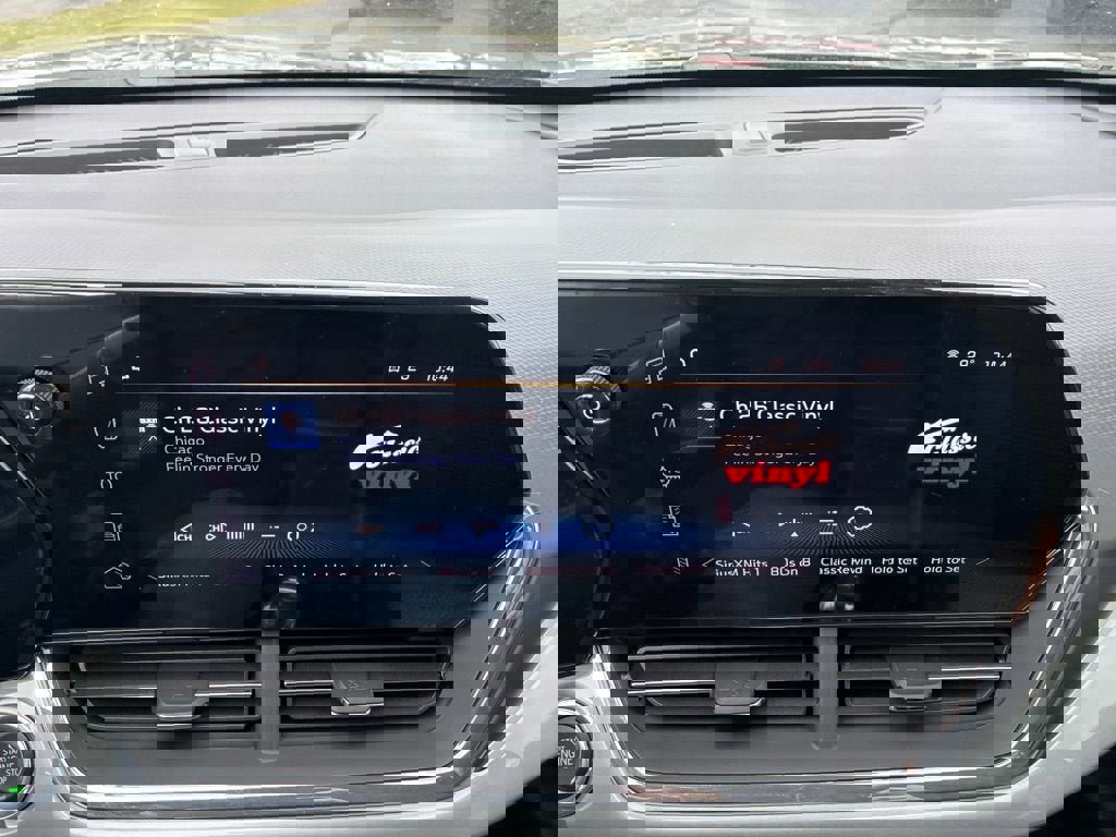 New 2026 Chevrolet Trax LT image 5