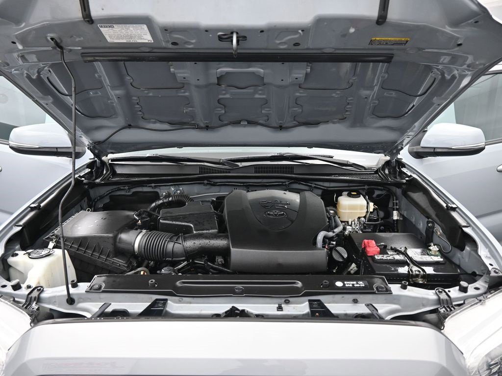 Used 2019 Toyota Tacoma TRD Off-Road image 25