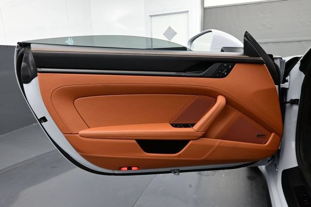 Certified 2026 Porsche 911 Targa 4 GTS AWD/4WD image 7