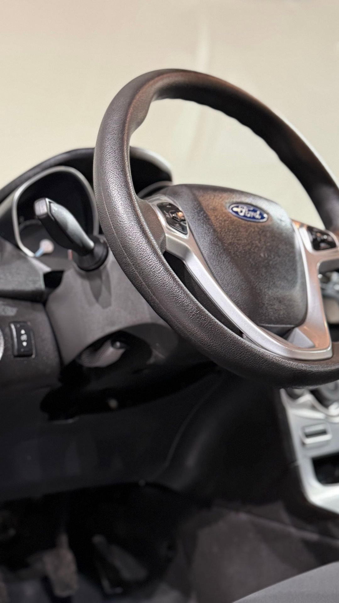 Used 2018 Ford Fiesta SE image 37