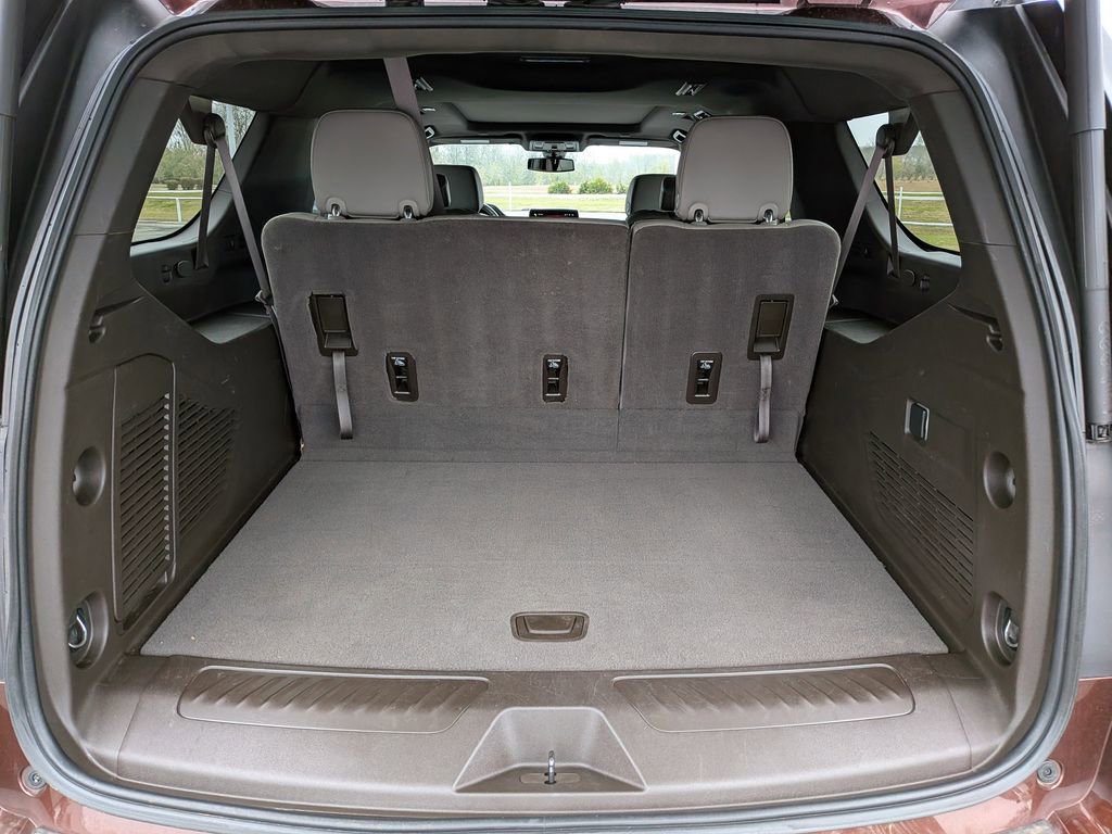 Used 2022 GMC Yukon XL SLT AWD/4WD image 14