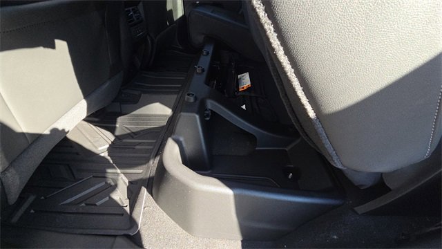 New 2026 GMC Canyon Elevation w/ LPO, Sports Bar Package image 28