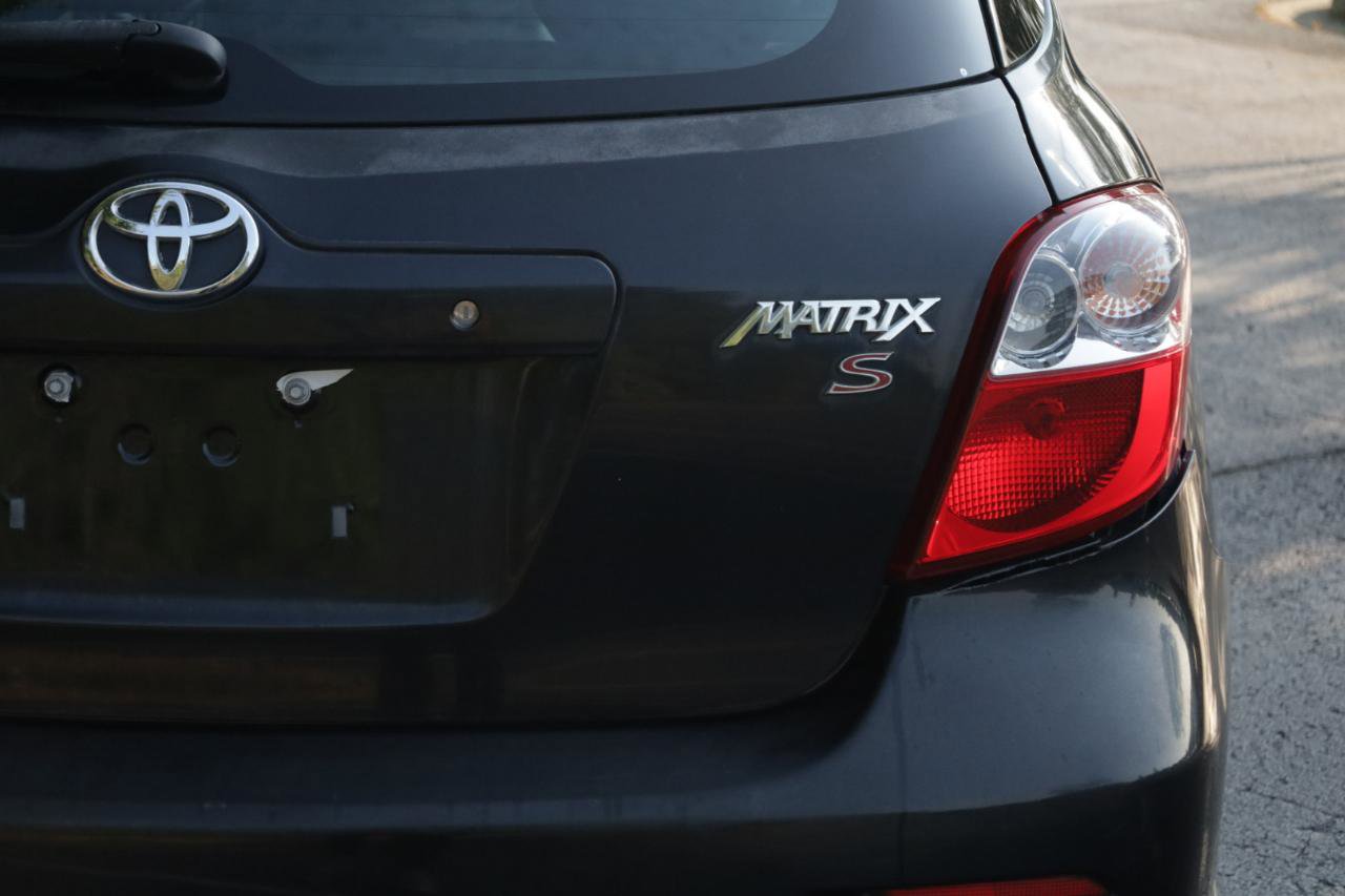 Used 2009 Toyota Matrix S FWD image 16