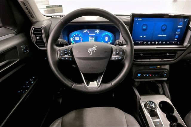Used 2025 Ford Bronco Sport Badlands image 6