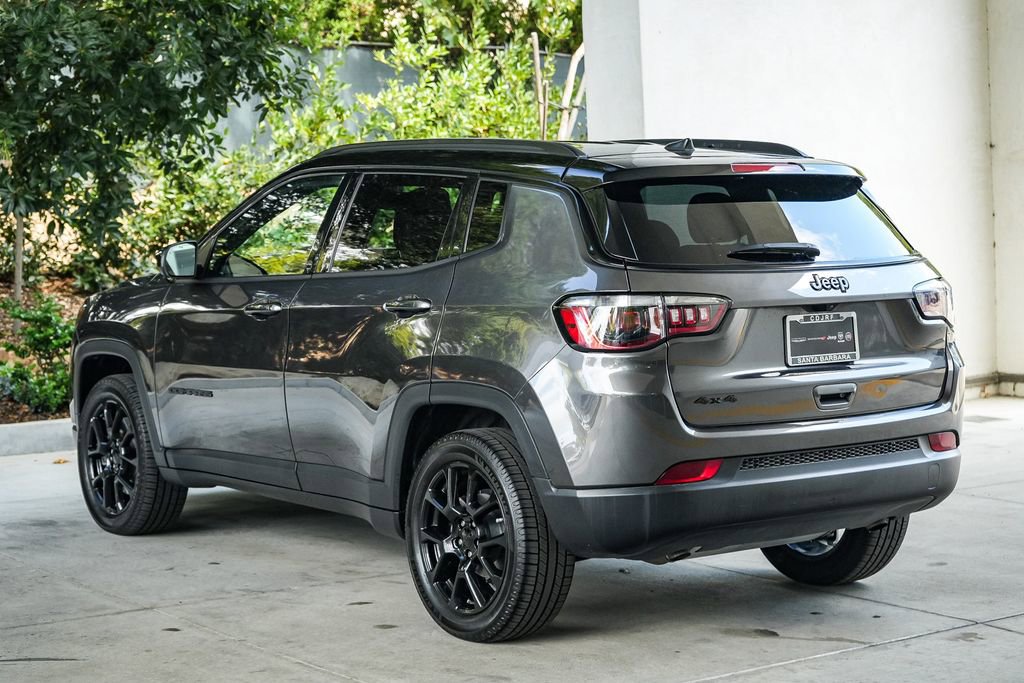 Used 2023 Jeep Compass Altitude image 4