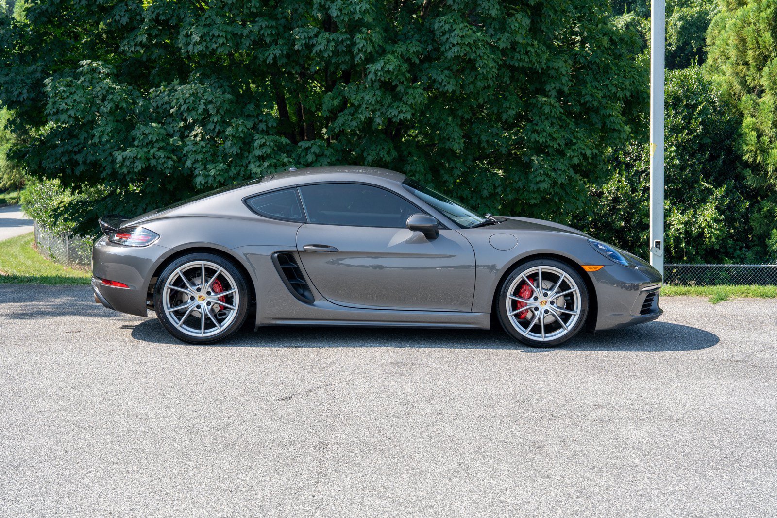 Used 2018 Porsche 718 Cayman S RWD image 8