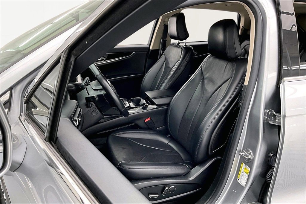 Used 2021 Lincoln Nautilus Reserve w/ Cargo Utility Package image 25