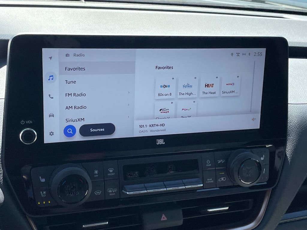 Used 2024 Toyota Grand Highlander AWD Hybrid image 13