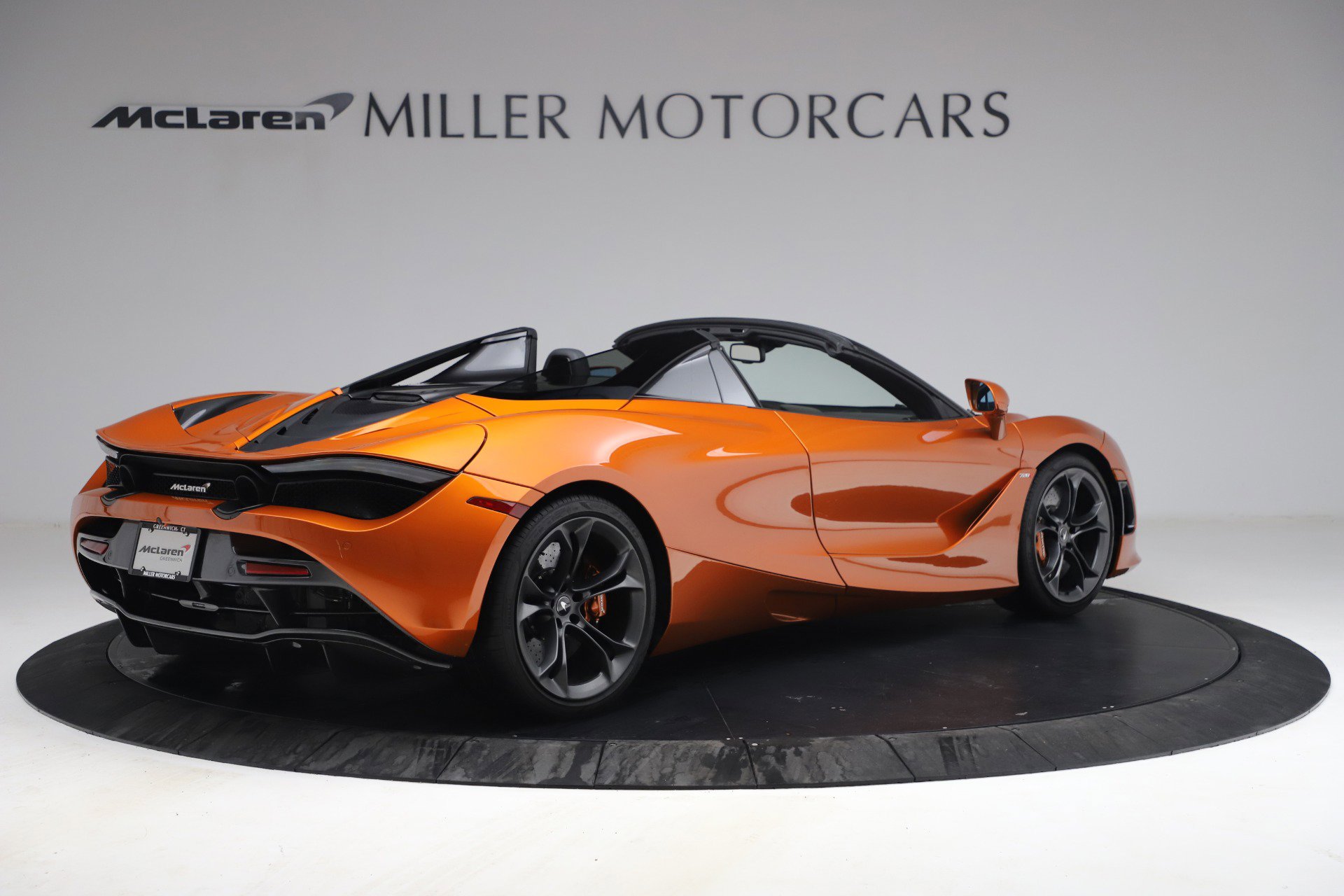 Used 2020 McLaren 720S Spider image 8